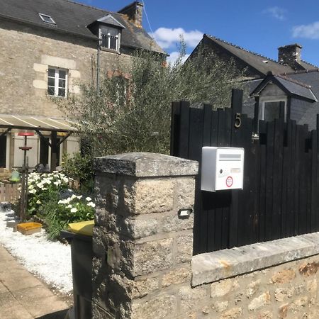 Charmante Maisonnette Proximite Cite Medievale Et Bords De Rance دينان المظهر الخارجي الصورة